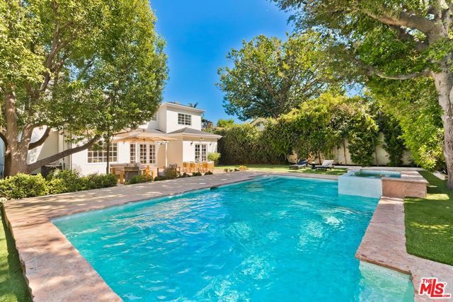 4135 Nagle Avenue, Los Angeles, CA 91423