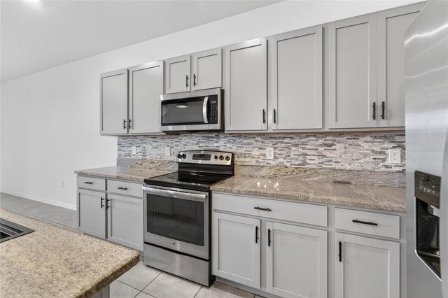 136 MANGROVE SHADE CIRCLE, Apollo Beach, FL 33572