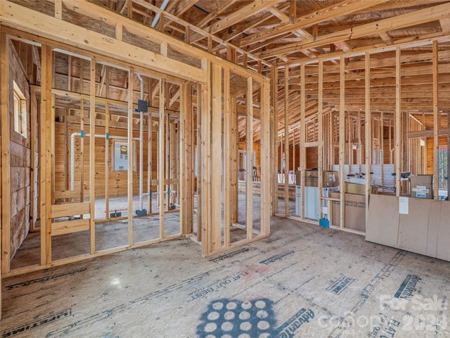 182 Whittemore Branch Road, Barnardsville, NC 28709