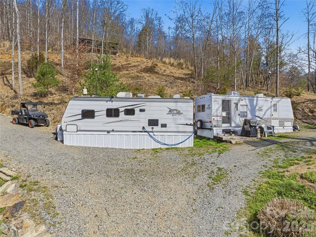 182 Whittemore Branch Road, Barnardsville, NC 28709