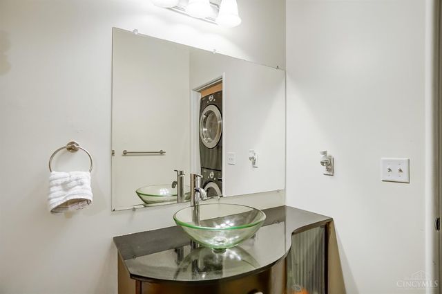1207 Republic Street, Cincinnati, OH 45202