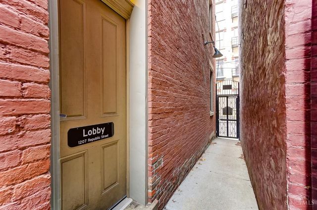 1207 Republic Street, Cincinnati, OH 45202