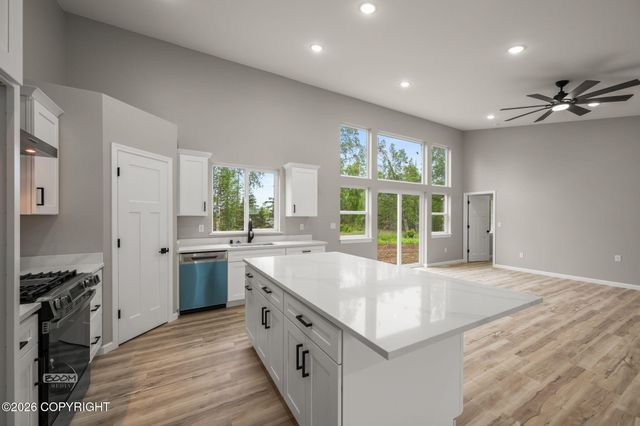 9462 W Palermo Circle, Wasilla, AK 99623