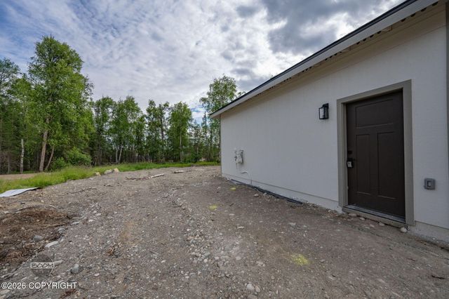9462 W Palermo Circle, Wasilla, AK 99623