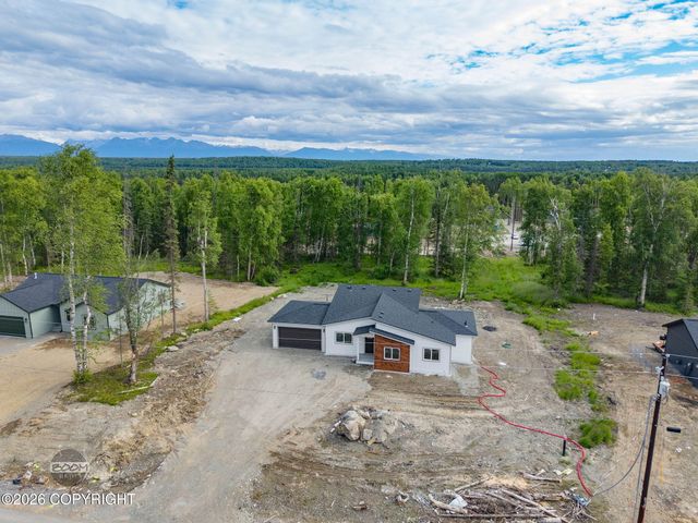 9462 W Palermo Circle, Wasilla, AK 99623