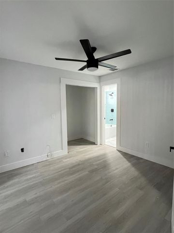 2033 Winners Circle, North Lauderdale, FL 33068