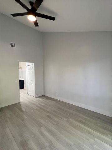 2033 Winners Circle, North Lauderdale, FL 33068