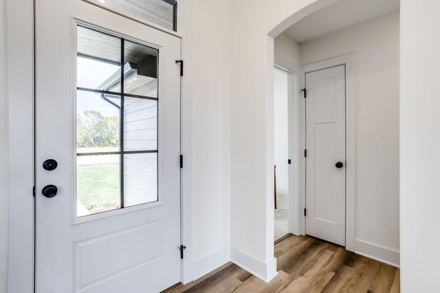 3347 S Linden Ct, Wichita, KS 67210