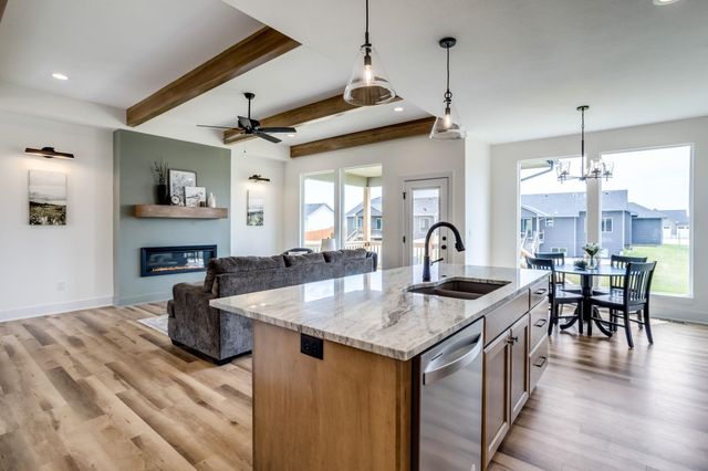 3347 S Linden Ct, Wichita, KS 67210