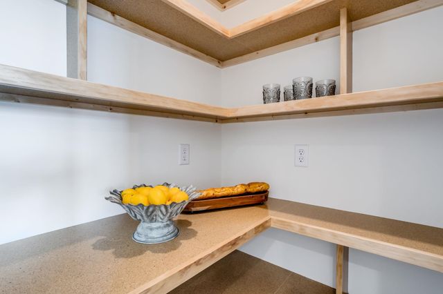 3347 S Linden Ct, Wichita, KS 67210