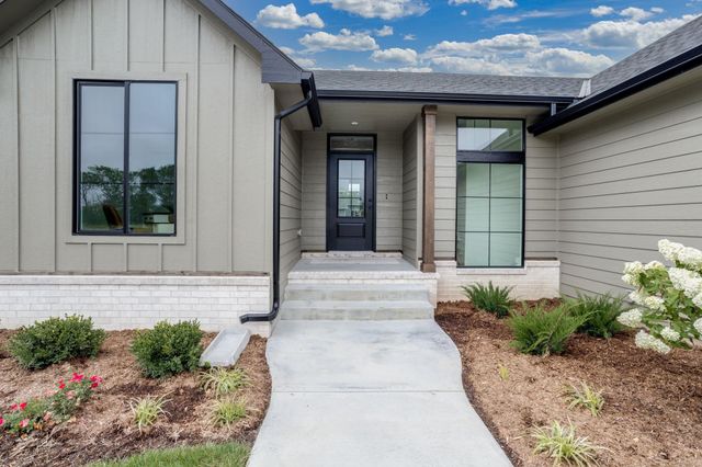 3347 S Linden Ct, Wichita, KS 67210