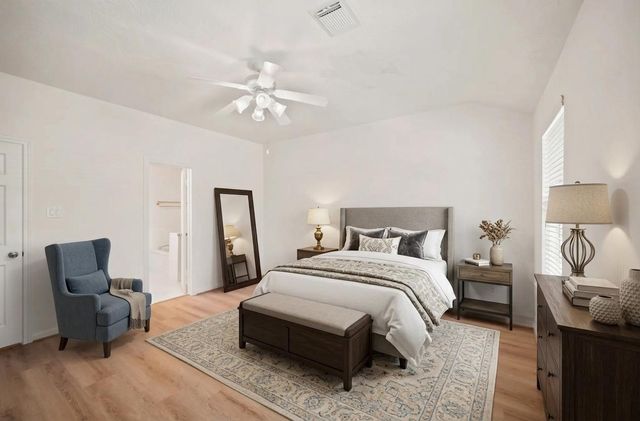2601 S Broadway Street 8, La Porte, TX 77571