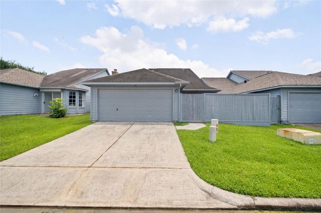 2601 S Broadway Street 8, La Porte, TX 77571