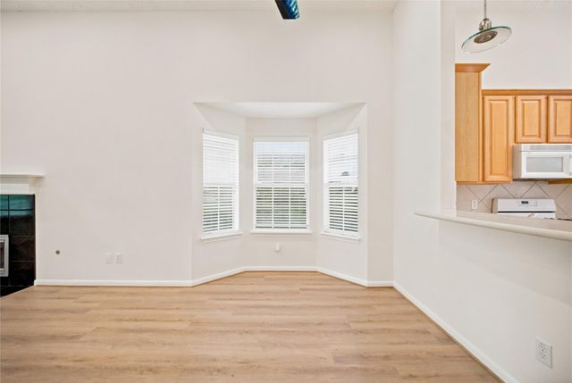 2601 S Broadway Street 8, La Porte, TX 77571