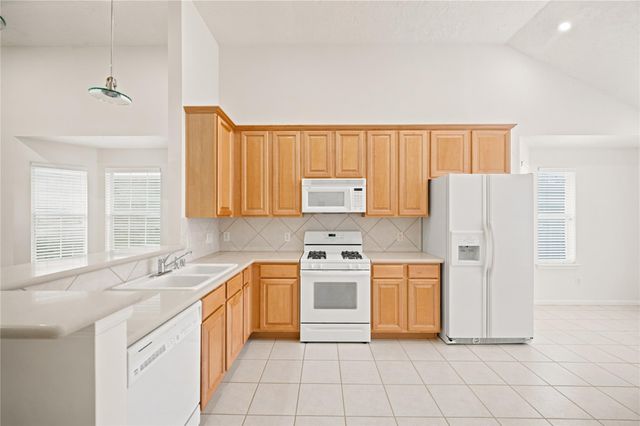 2601 S Broadway Street 8, La Porte, TX 77571