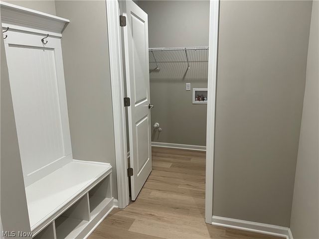 3753 Golden Wood Way, Green, OH 44685
