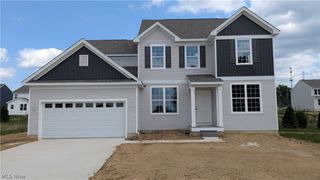 3753 Golden Wood Way, Green, OH 44685