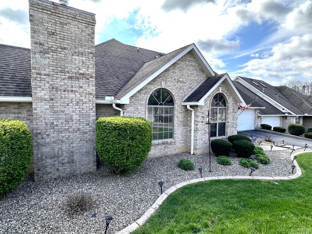 101 Village Drive, Morehead, KY 40351