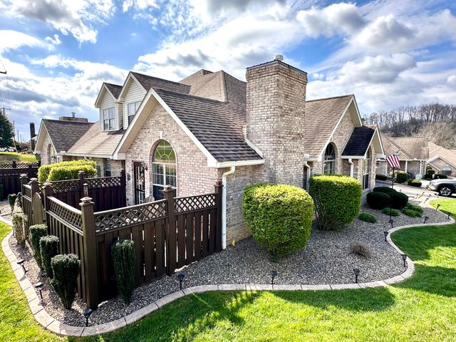 101 Village Drive, Morehead, KY 40351