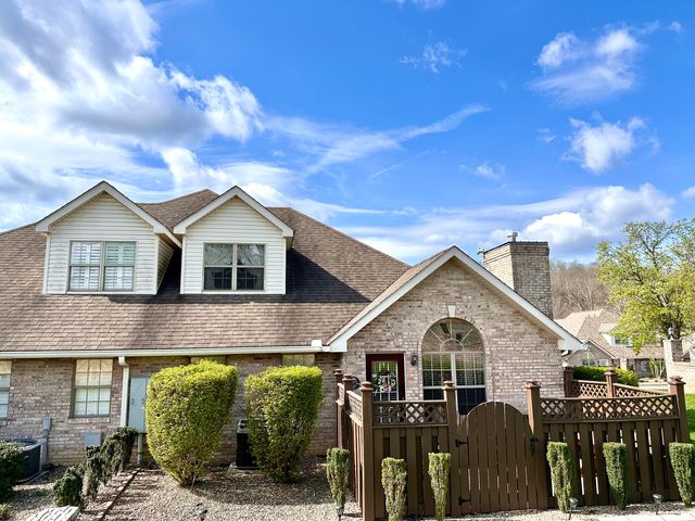 101 Village Drive, Morehead, KY 40351