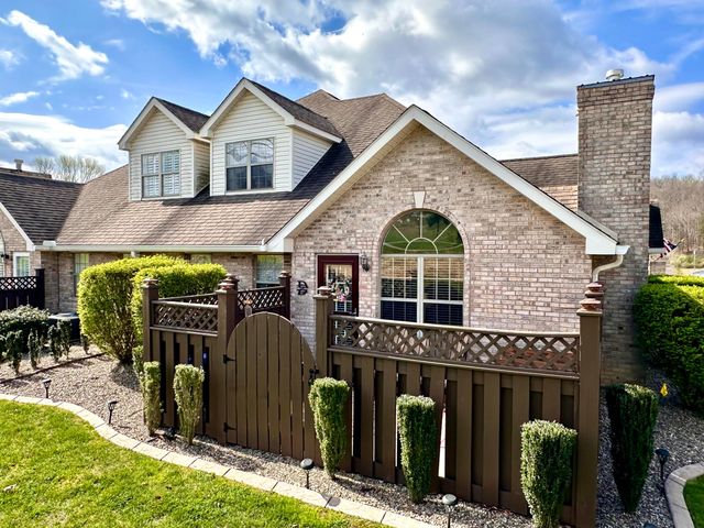 101 Village Drive, Morehead, KY 40351