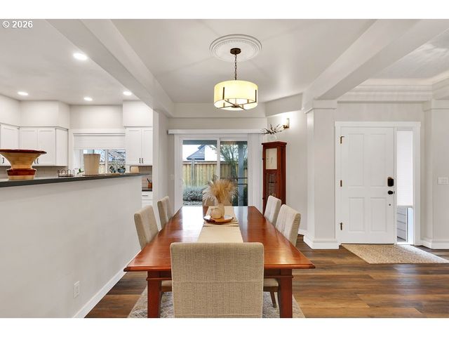 3335 LAKE GLENN Dr, Eugene, OR 97408