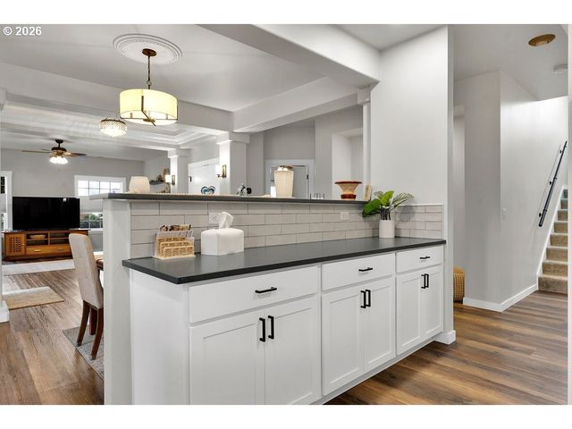 3335 LAKE GLENN Dr, Eugene, OR 97408