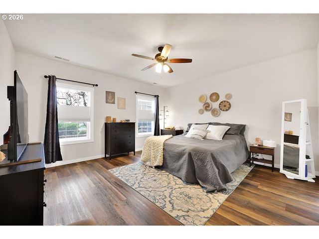 3335 LAKE GLENN Dr, Eugene, OR 97408