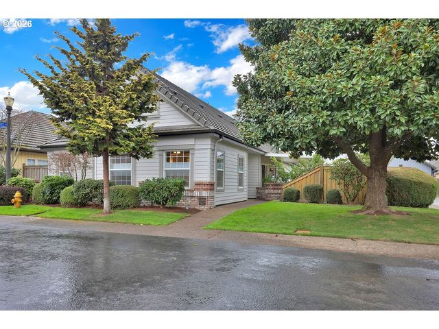 3335 LAKE GLENN Dr, Eugene, OR 97408