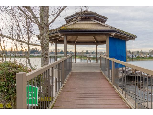 3335 LAKE GLENN Dr, Eugene, OR 97408