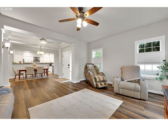 3335 LAKE GLENN Dr, Eugene, OR 97408