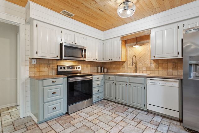 18184 County Road 1275, Tyler, TX 75703