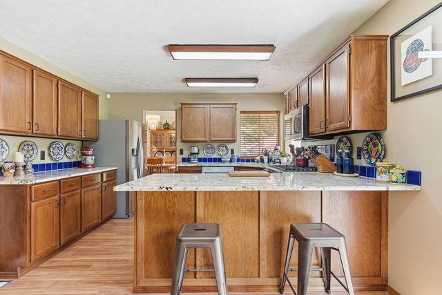 2215 S Sonora St, Veradale, WA 99037