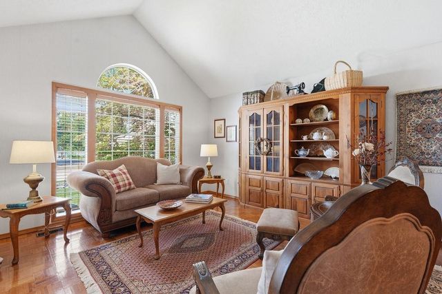 2215 S Sonora St, Veradale, WA 99037