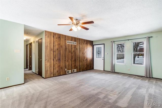 21 Forest View Drive, Arnold, MO 63010