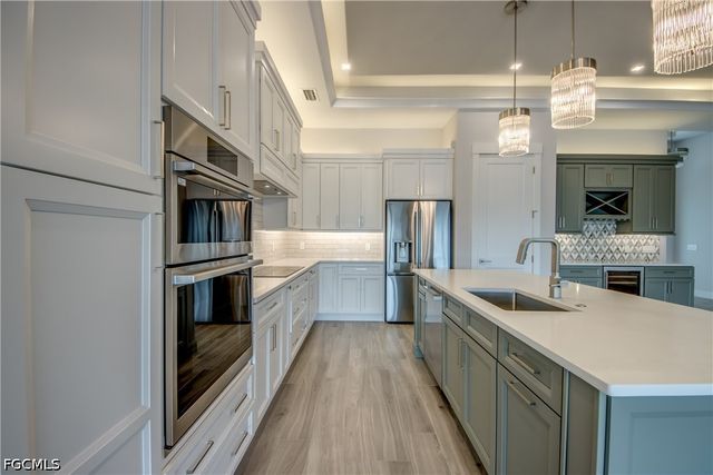 4910 SW 2nd AVE, Cape Coral, FL 33914