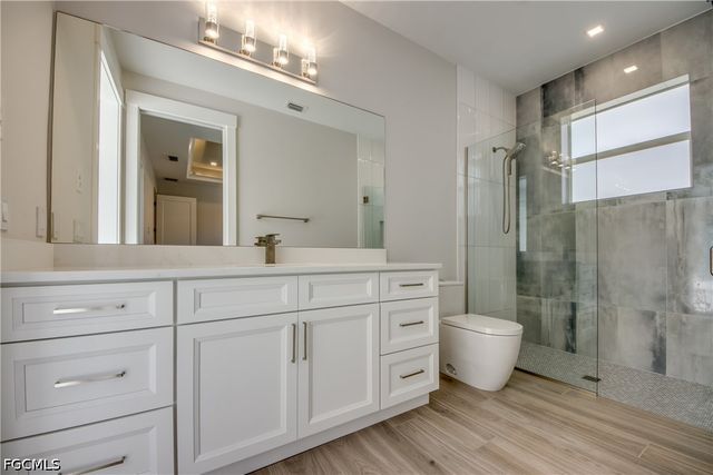 4910 SW 2nd AVE, Cape Coral, FL 33914