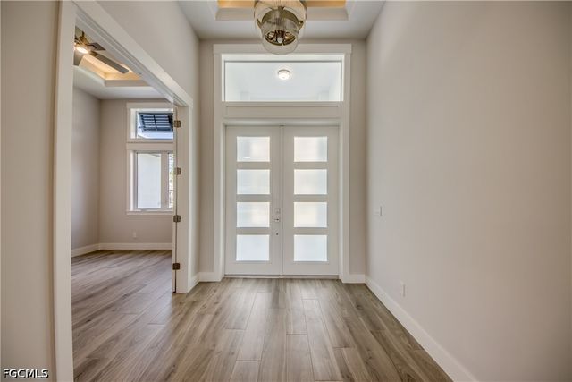 4910 SW 2nd AVE, Cape Coral, FL 33914