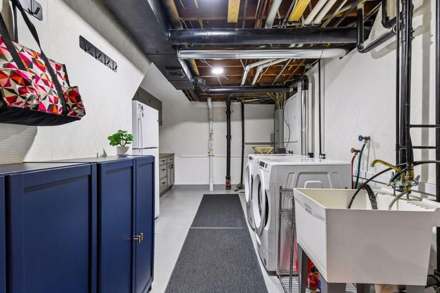 6105 Birchcrest Drive, Edina, MN 55436