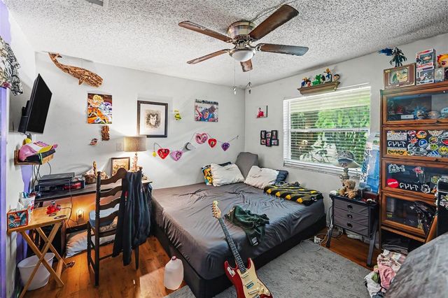2048 SUNSET GROVE LANE, Clearwater, FL 33765