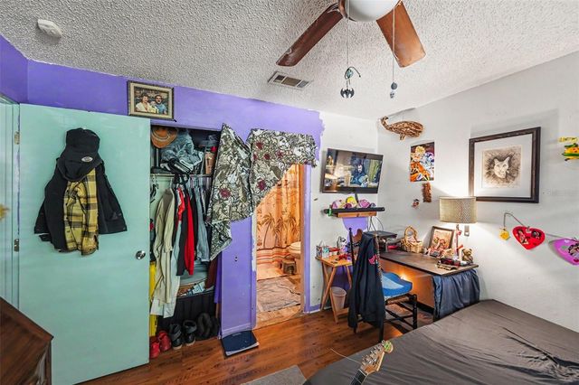 2048 SUNSET GROVE LANE, Clearwater, FL 33765