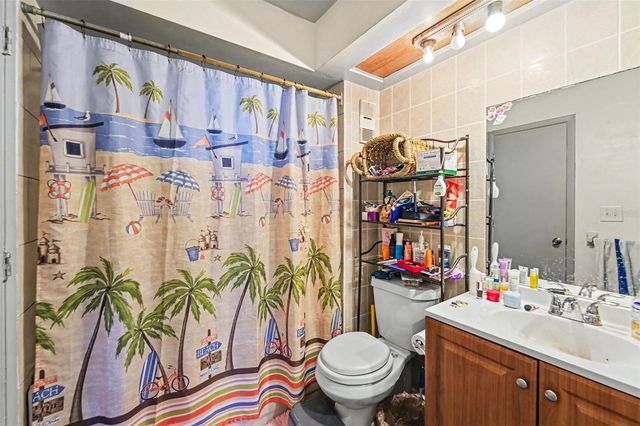 2048 SUNSET GROVE LANE, Clearwater, FL 33765