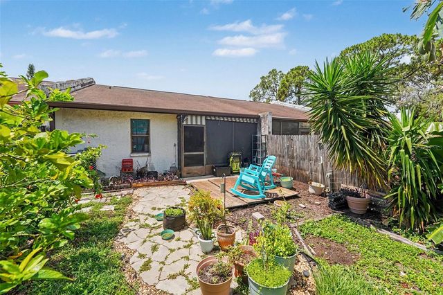 2048 SUNSET GROVE LANE, Clearwater, FL 33765