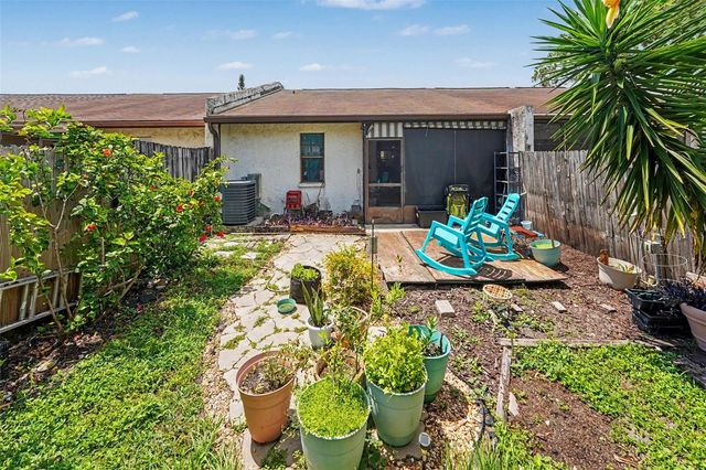 2048 SUNSET GROVE LANE, Clearwater, FL 33765