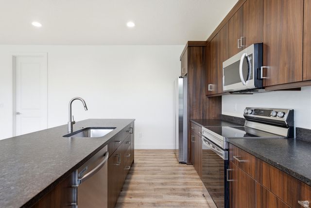 2397 W MARVS CV, West Valley City, UT 84119