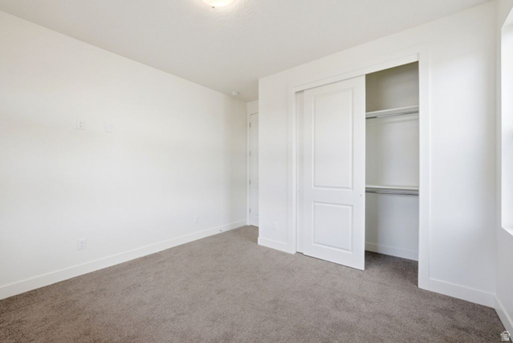 Image 12 of property listing at 2397 W MARVS CV, West Valley City, UT 84119