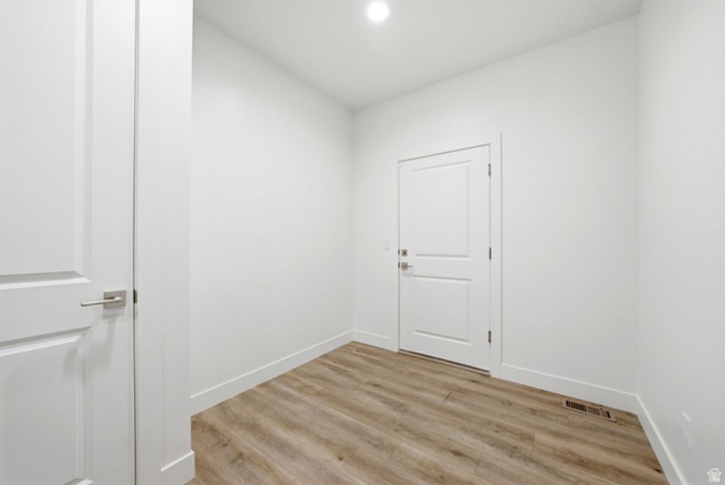 Image 31 of property listing at 2397 W MARVS CV, West Valley City, UT 84119