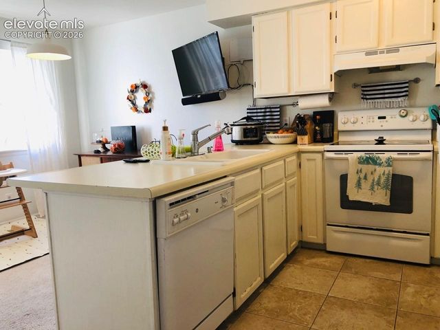 1949 Giltshire Drive, Colorado Springs, CO 80905