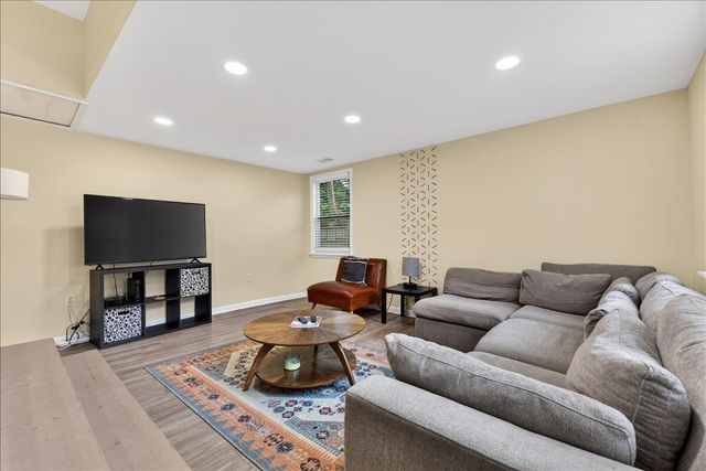 5917 Hagood Avenue, Hanahan, SC 29410