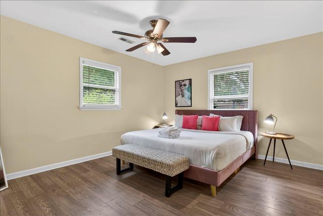 5917 Hagood Avenue, Hanahan, SC 29410